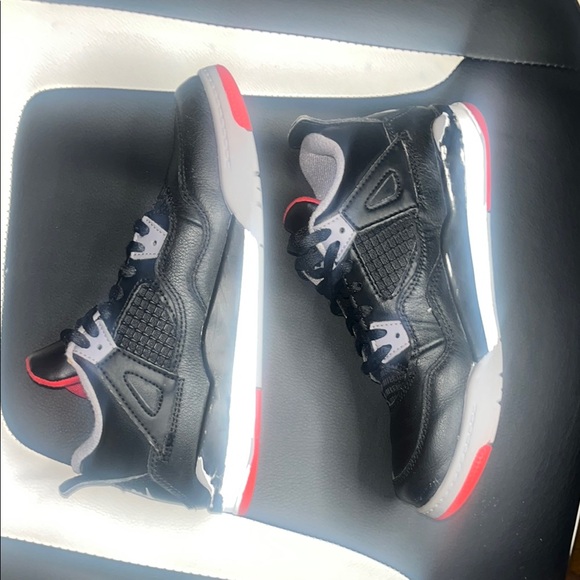 Air Jordan 4 Retro Black and Red Sneakers Pre School Size 3Y - Picture 14 of 17